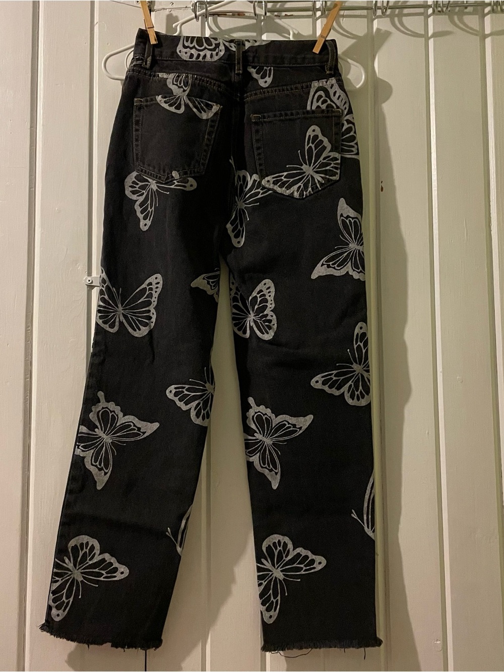 PACSUN butterfly cropped jeans-size 24 like new - Picture 4 of 9